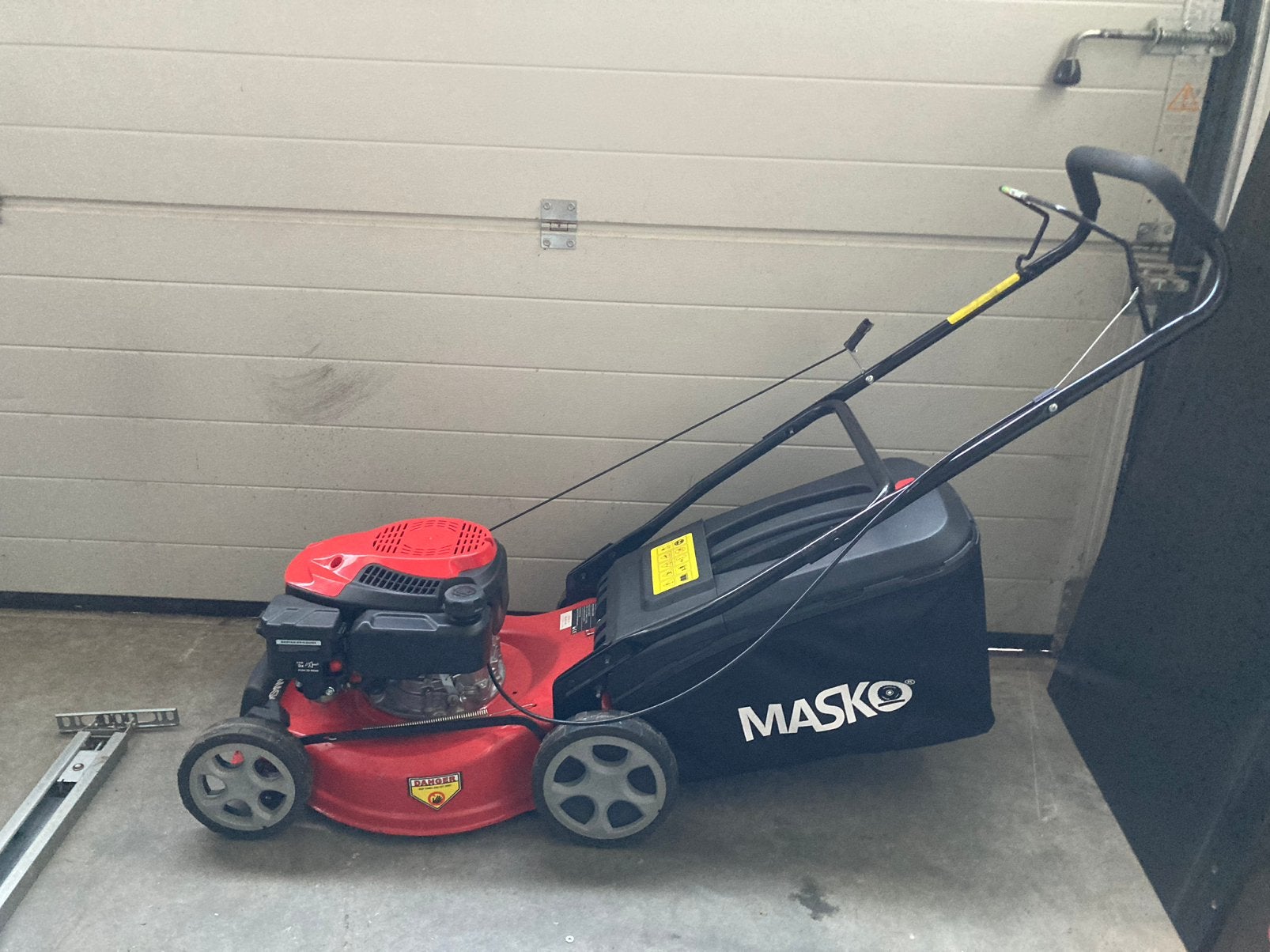 Grasmaaier benzine benzinemaaier 4T, Ophalen, Zo goed als nieuw, 30 t/m 39 cm