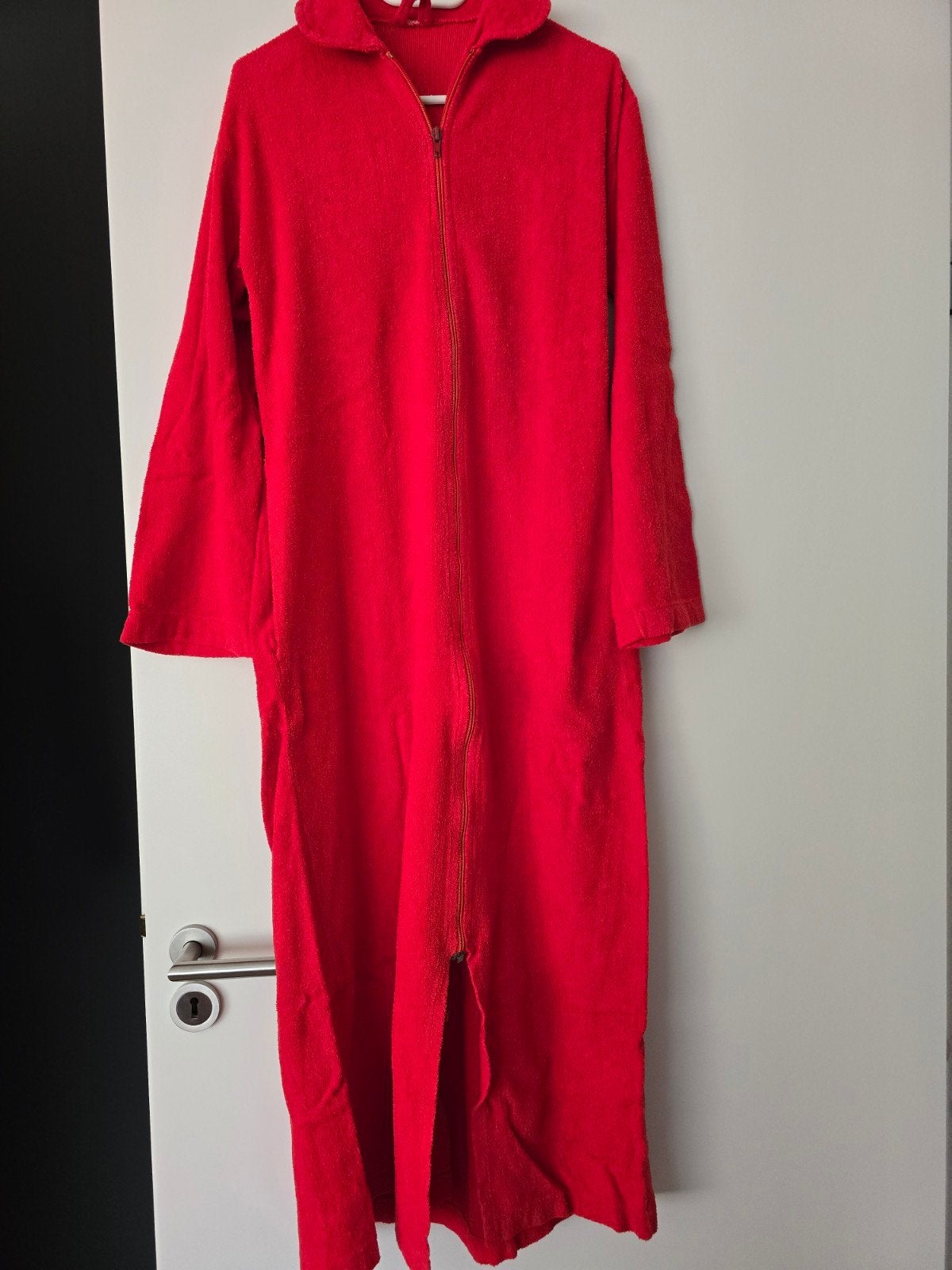 Lange vintage jaren 80 badjas/ huispak, rood met rits, S, Kleding | Dames, Ophalen of Verzenden, Zo goed als nieuw
