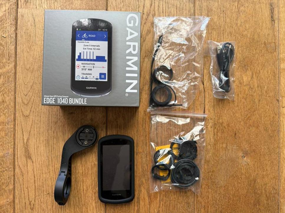 Garmin Edge 1040 als nieuw – compleet & krasvrij, Fietsen en Brommers, Fietsaccessoires | Fietscomputers, Ophalen of Verzenden
