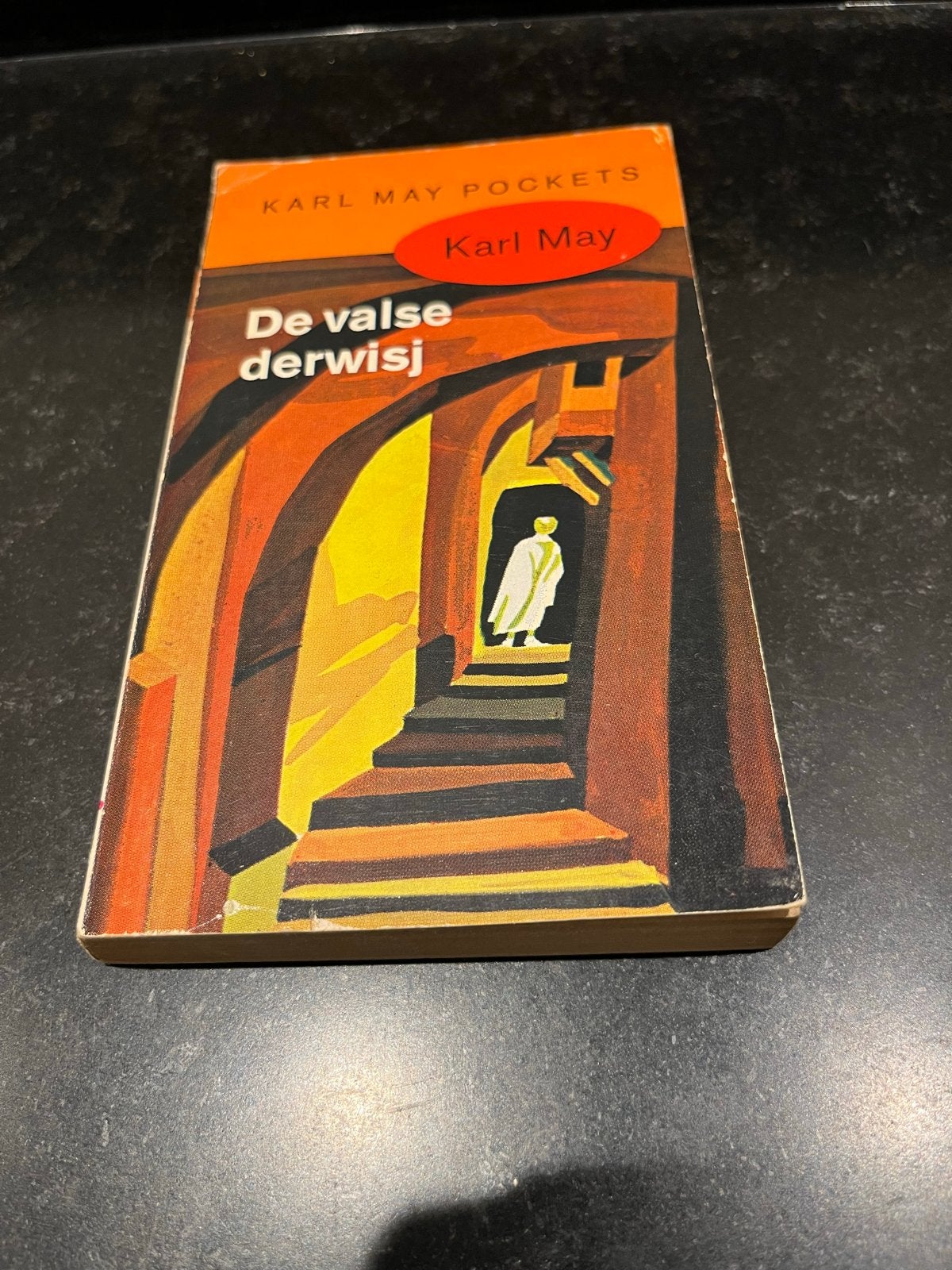 Karl May Pockets - De valse derwisj, Boeken, Avontuur en Actie, Ophalen of Verzenden, Gelezen