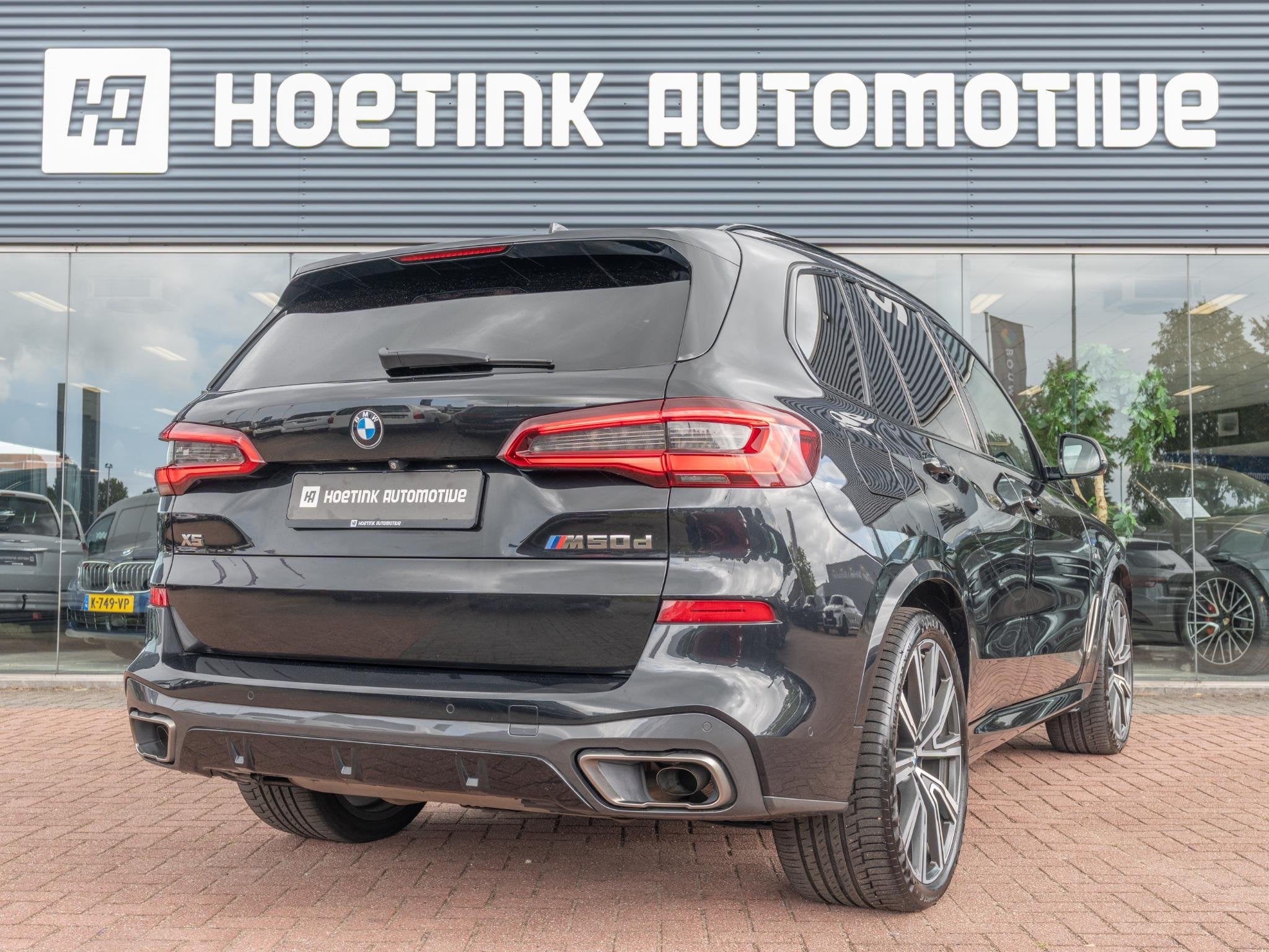 BMW X5 M50d High Executive | Laser | B&W | Elc trekhaak | Sk, Auto's, Automaat, 15 km/l, Gebruikt, 2993 cc