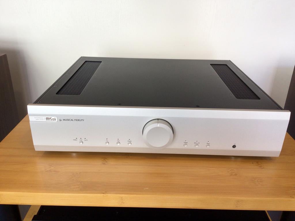 Musical Fidelity M5Si stereo versterker plankmodel nieuw!, Ophalen of Verzenden, Zo goed als nieuw, Overige merken