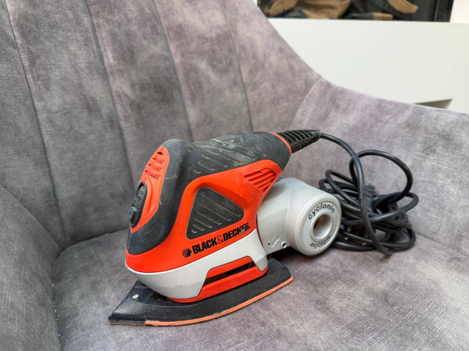 Black &Decker schuurmachine KA272, Ophalen, Gebruikt, Minder dan 600 watt, Vlakschuurmachine
