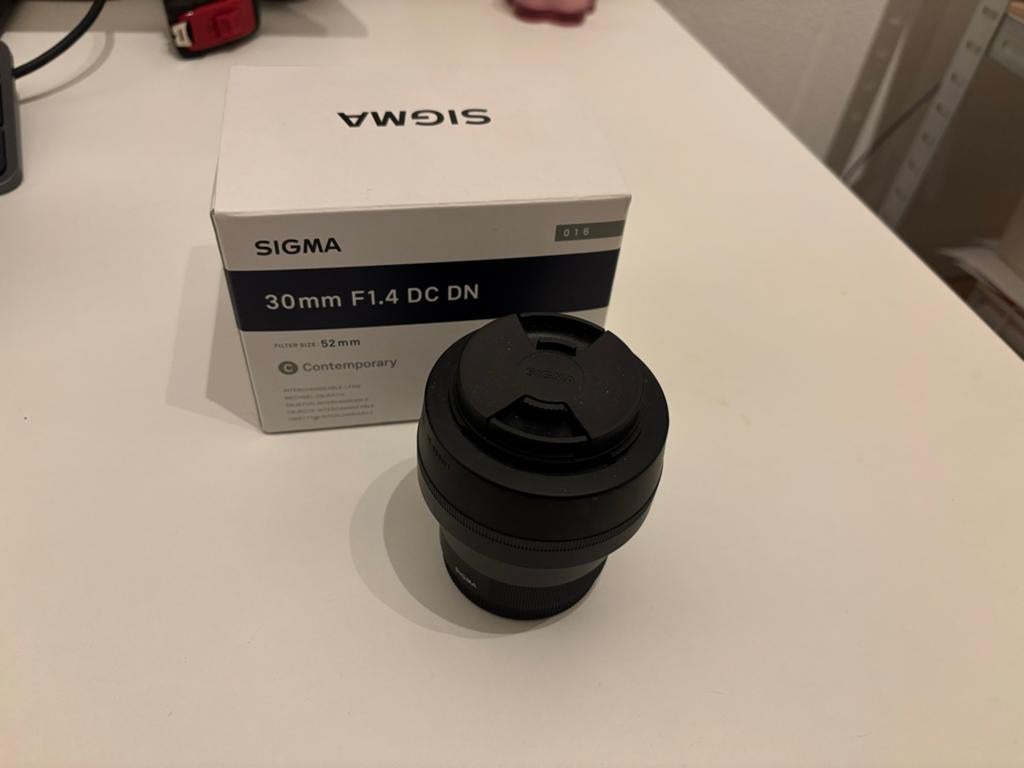 Sigma 30mm F1.4 DC DN Canon EF-M lens, Audio, Tv en Foto, Fotografie | Lenzen en Objectieven, Ophalen, Zo goed als nieuw, Standaardlens