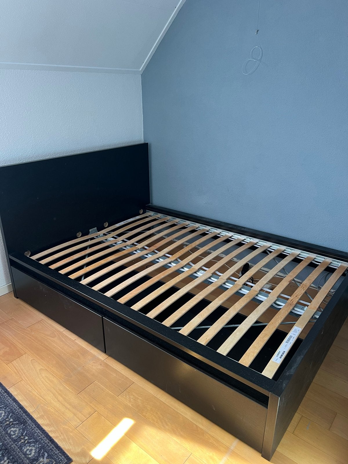 IKEA Twijfelaar Bed Zwart 140x200 met 2 Lades, Zwart, Zo goed als nieuw, Twijfelaar, 200 cm