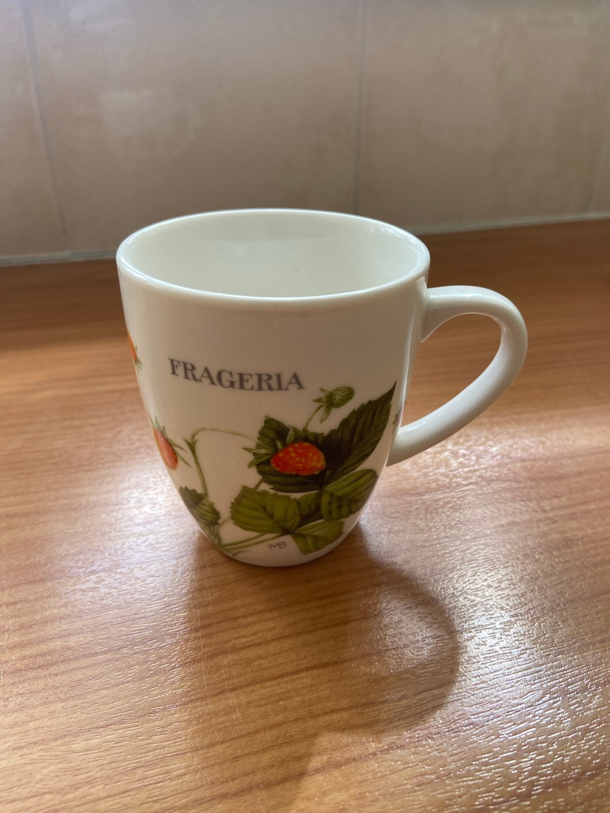 Marjolein Bastin kopje - Fragaria & Mentha Piperita, Overige merken, Keramiek, Ophalen of Verzenden, Zo goed als nieuw