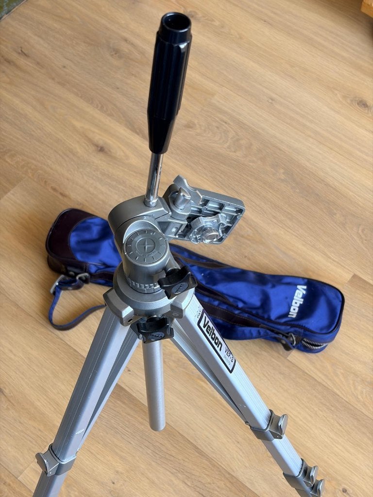 Velbon VEF-3 statief, Velbon, Zo goed als nieuw, 150 tot 175 cm, Met balhoofd