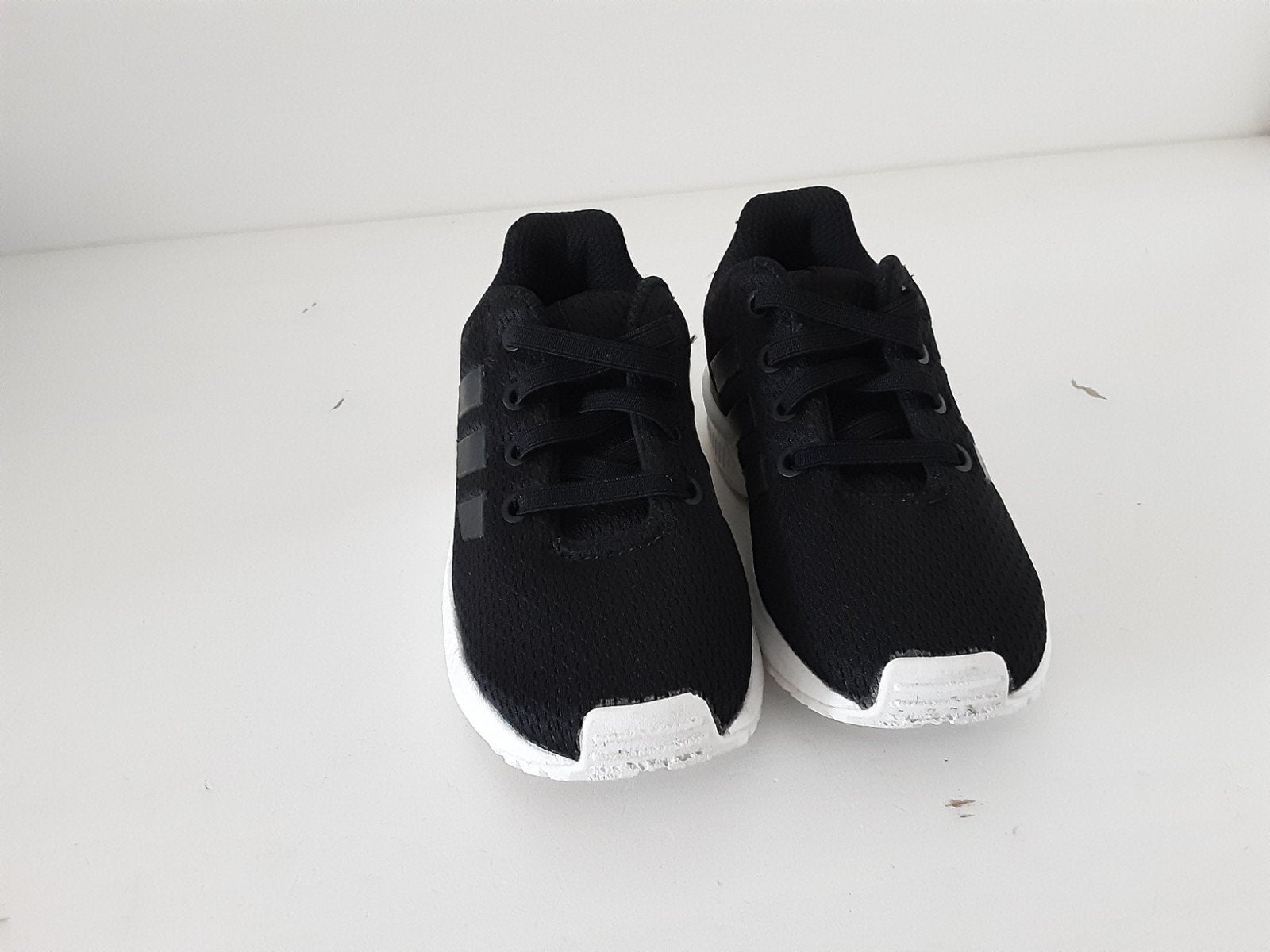 Adidas zx flux zwart wit met elastieken veters maat 24, Adidas, Jongen of Meisje, Schoenen, Ophalen of Verzenden
