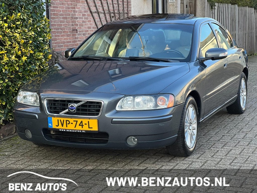 Volvo S60 2.4 Edition/Automaat/Youngtimer/Schuifdak/PDC, Gebruikt, S60, Bedrijf, 2435 cc