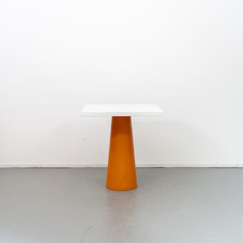 Moooi Container Tafel Wit Kunststof - Oranje, Niet ingevuld, Zo goed als nieuw, Niet ingevuld, Niet ingevuld