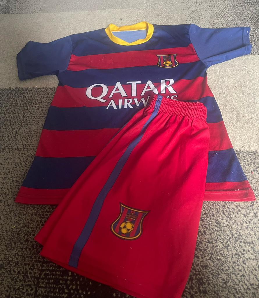 Barcelona set, Maat XS of kleiner, Ophalen of Verzenden, Zo goed als nieuw, Shirt