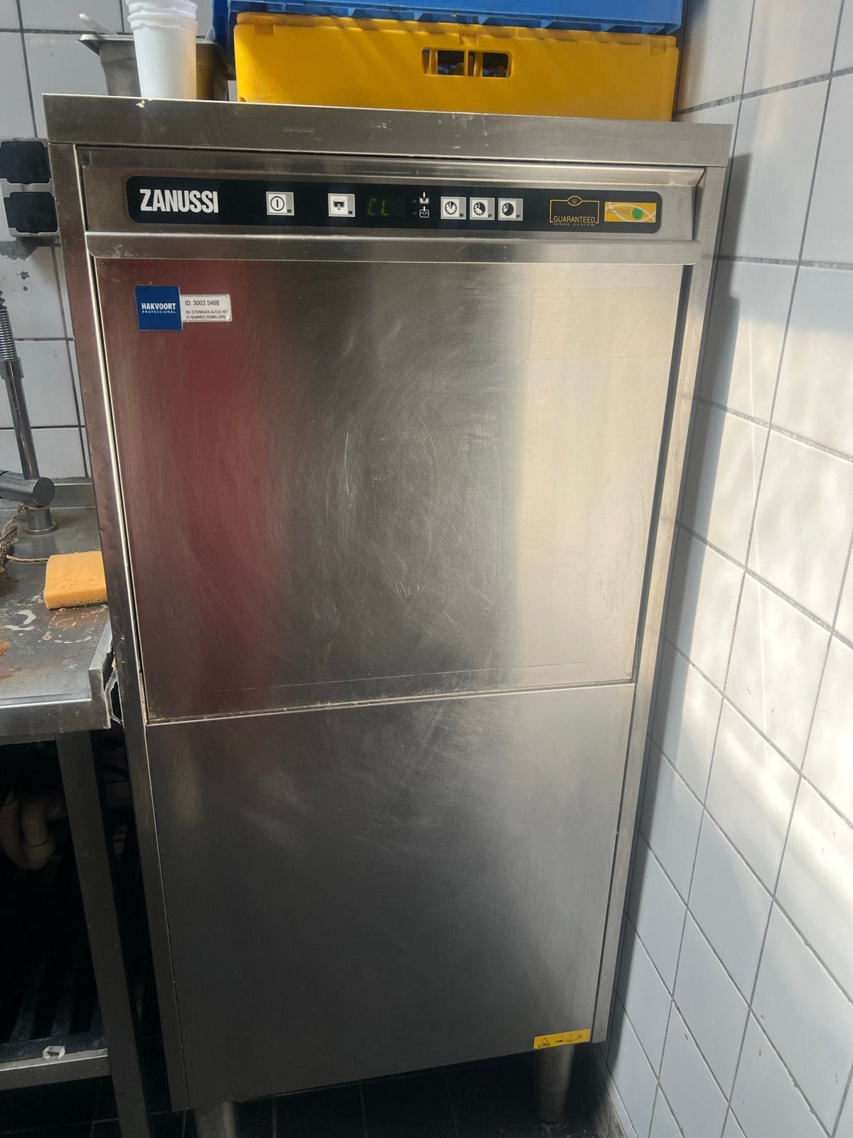 Zanussi vaatwasser - defect bij watertoevoer, Ophalen of Verzenden, Niet werkend, Vrijstaand, 60 cm of meer