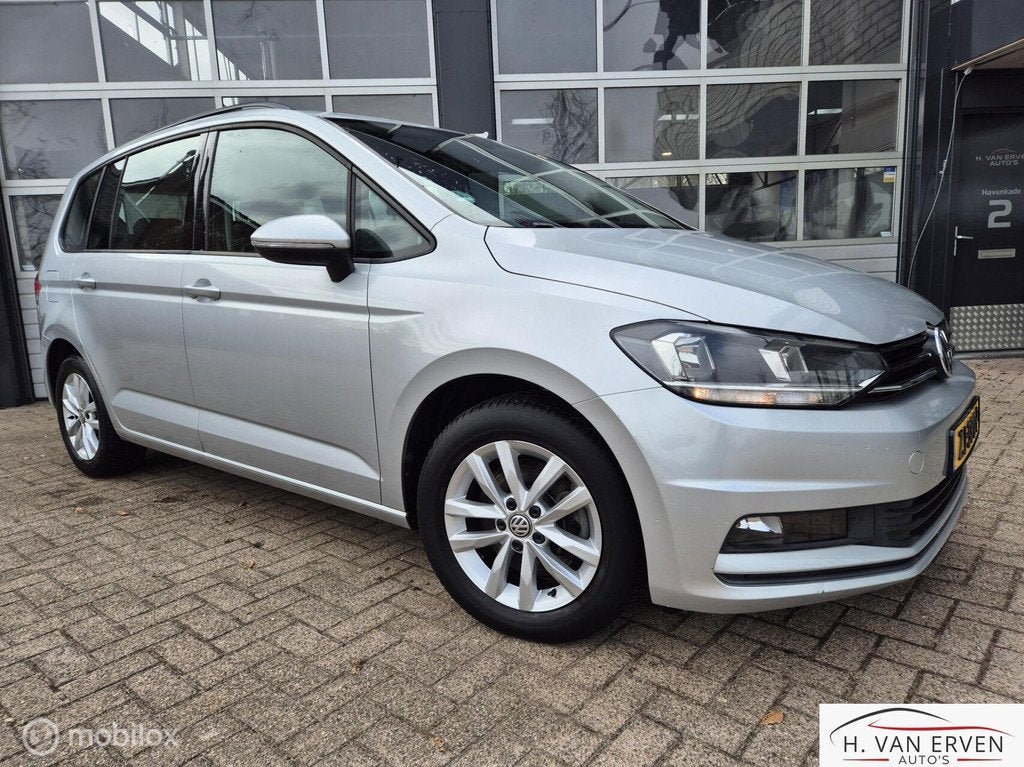 Volkswagen Touran 1.2 7PERS 56000KM DEALERONDERHOUDEN, Auto's, Voorwielaandrijving, 730 kg, Euro 6, 4 cilinders