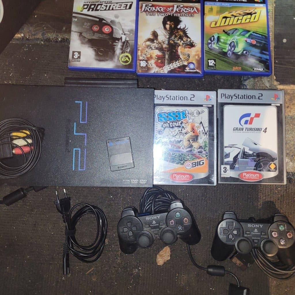 Playstation 2, Ophalen, Met games, Met 2 controllers, Zo goed als nieuw