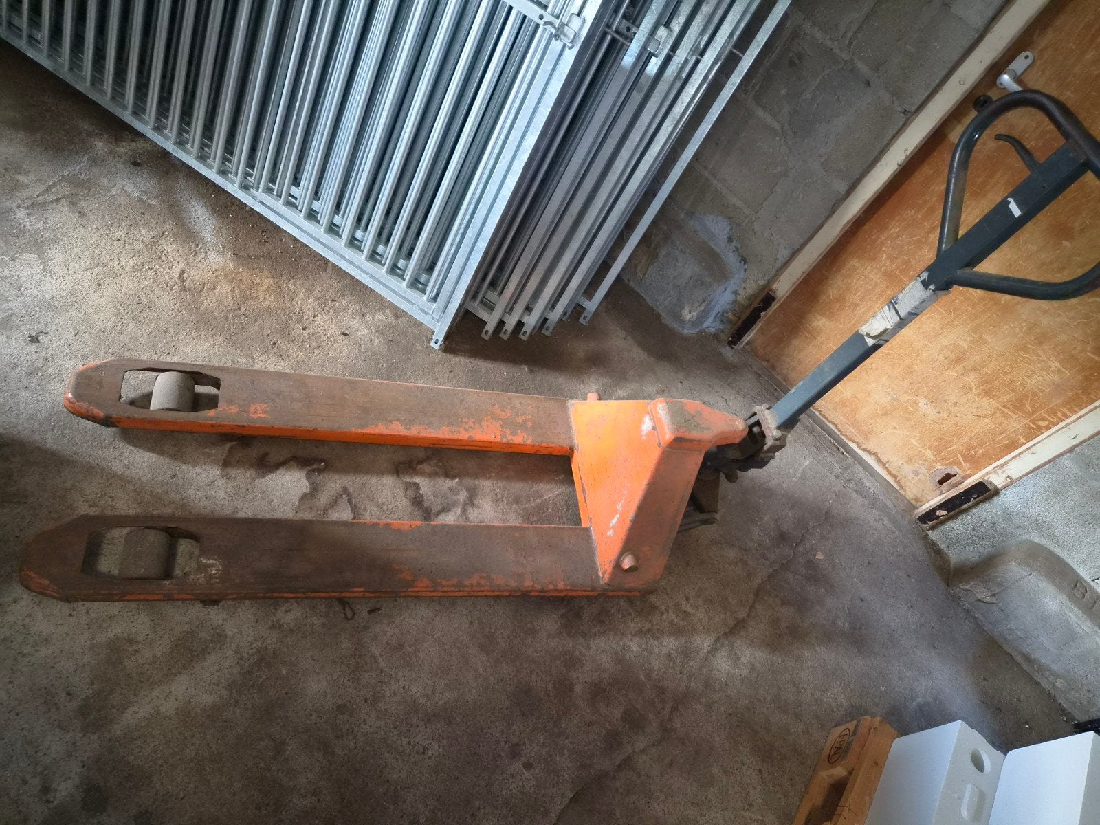 Pompwagen met klein defect, Doe-het-zelf en Verbouw, Ophalen, Gebruikt