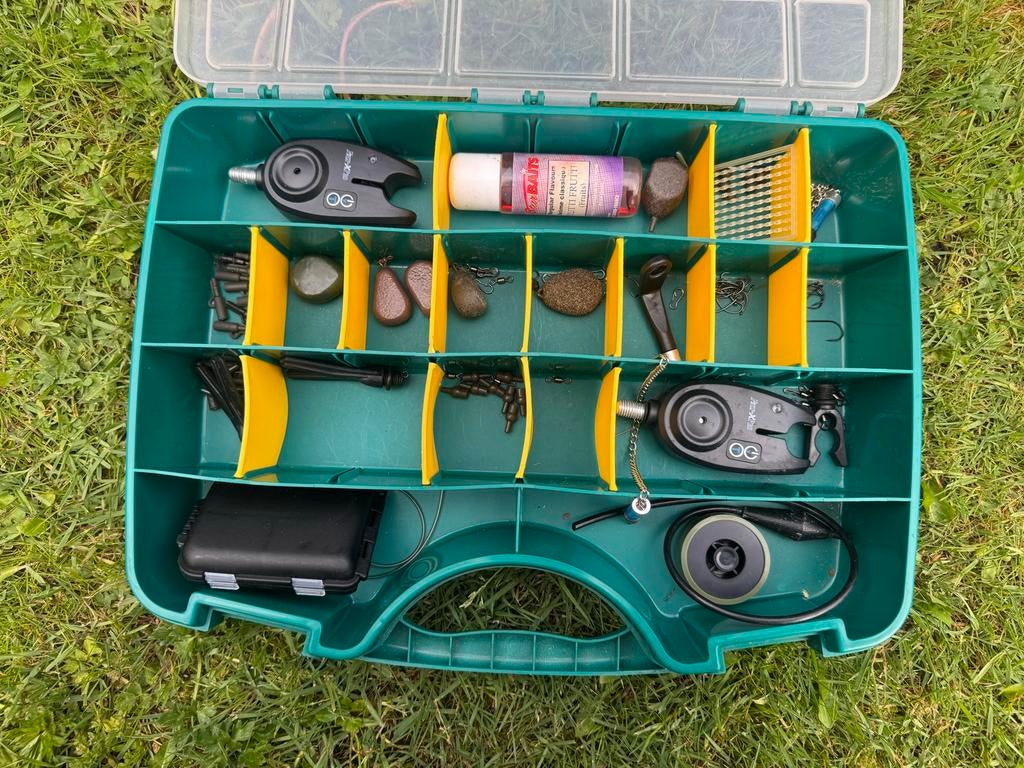 Complete set karper spullen in handige tacklebox, Ophalen of Verzenden, Zo goed als nieuw