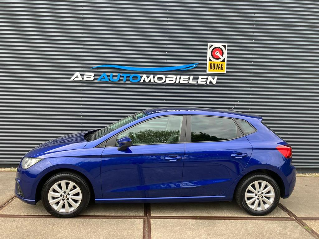 Seat Ibiza 1.0 TSI Style Business Intense, Voorwielaandrijving, 95 pk, Met garantie (alle), Blauw