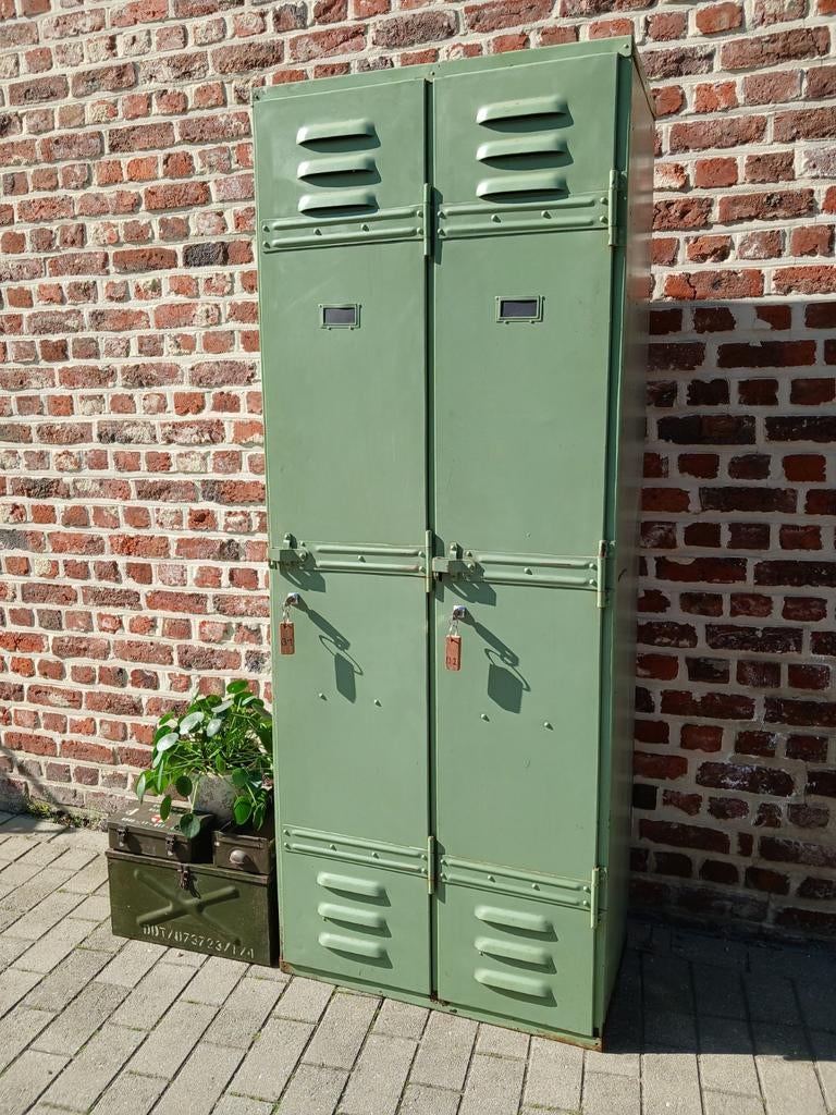 Vintage legerlocker lockerkast vestiare nr 131, Ophalen
