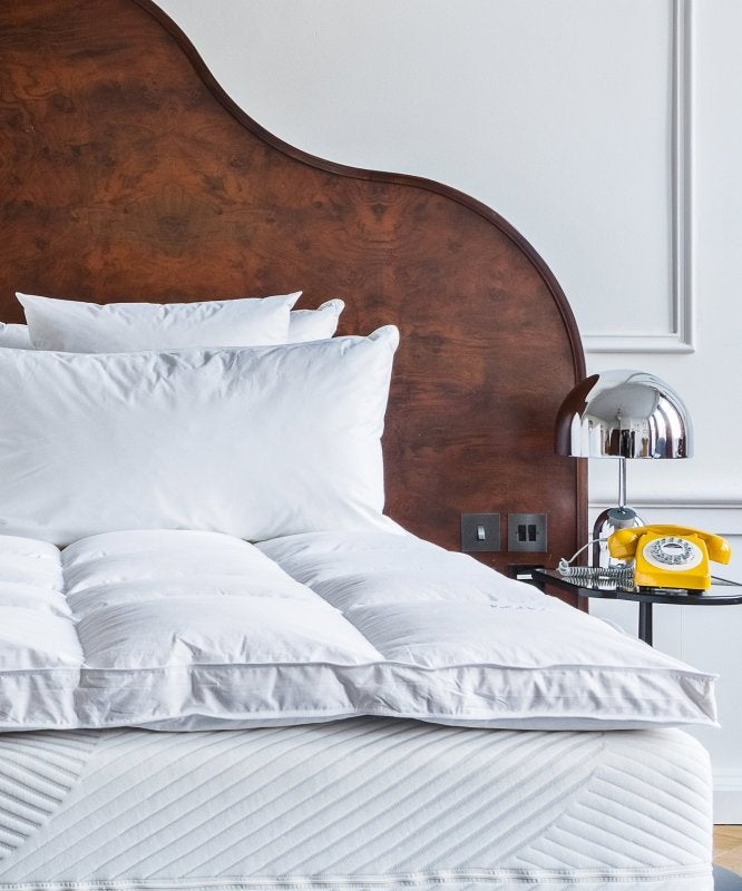 DOUX Original Featherbed - Dekmatras/Topper - 180x200 cm, Koperstraat 26 3067 GL Rotterdam, Mailto:info@douxe.nl, Ophalen of Verzenden