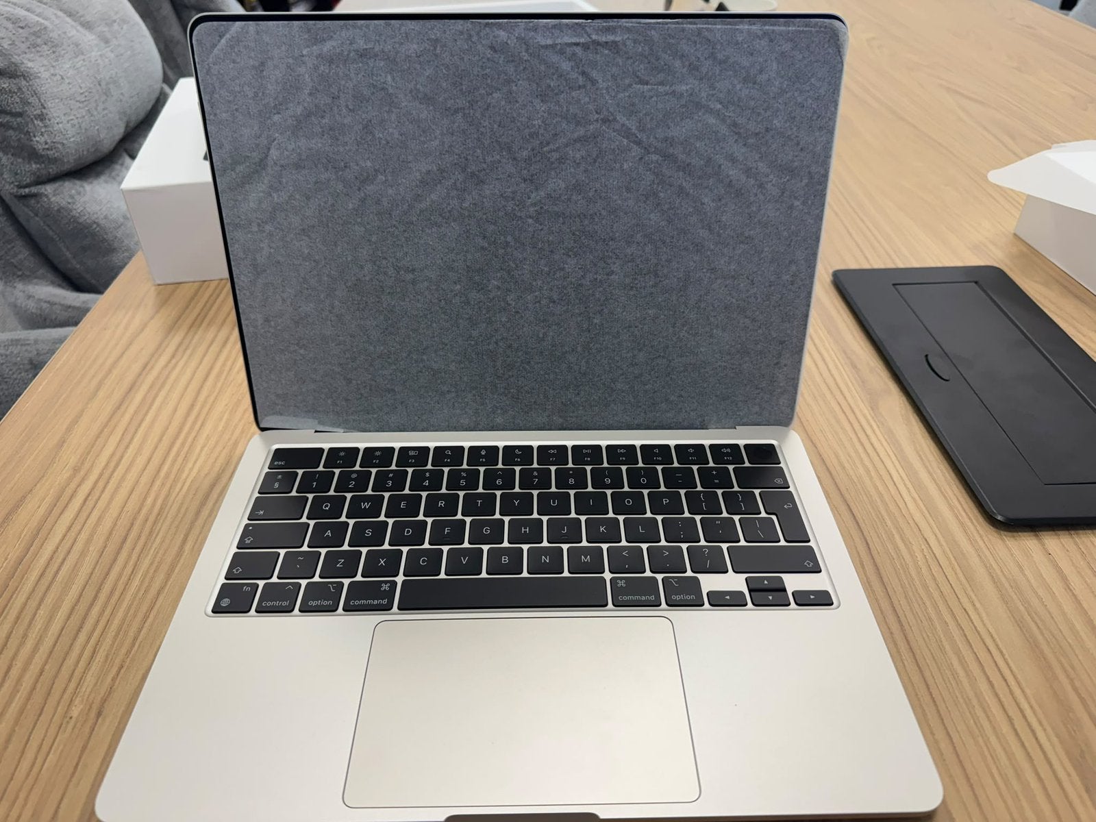 MacBook Air 13.6” M3 Starlight 8GB/256GB Nieuw in Doos