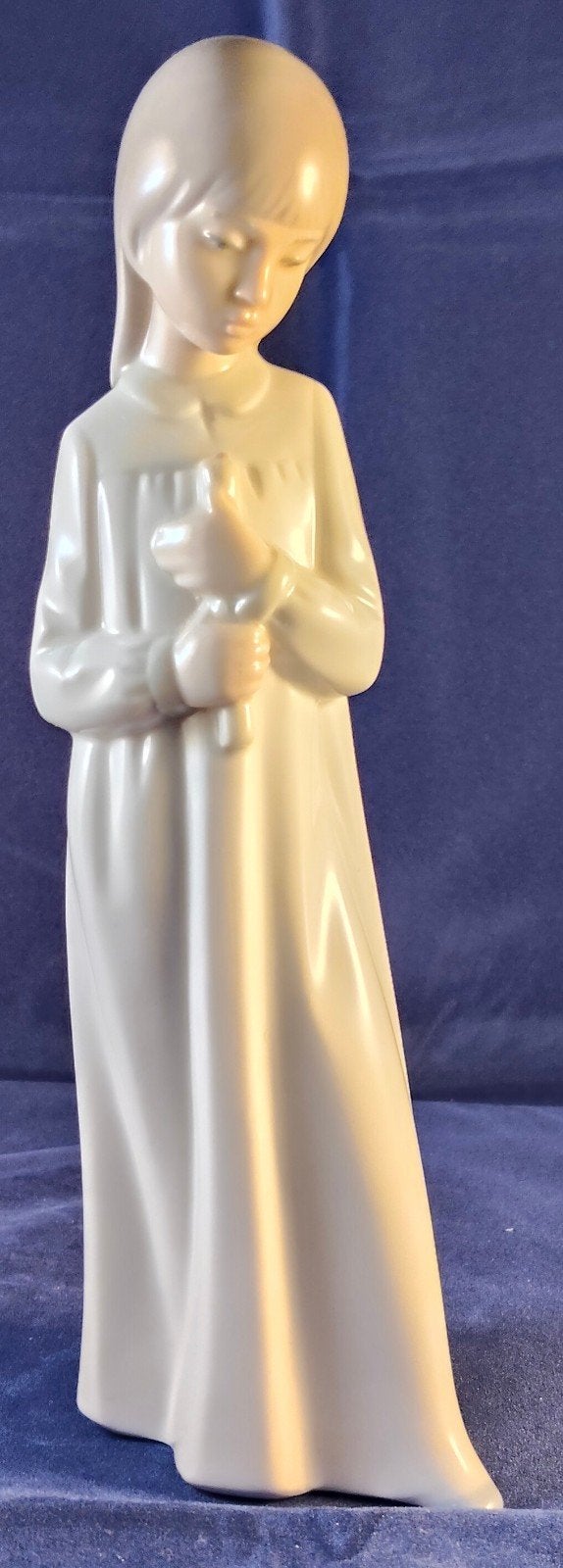 Nao by Lladró Porseleinen Beeldje Meisje met Kaars (562), Ophalen of Verzenden, Zo goed als nieuw, Mens