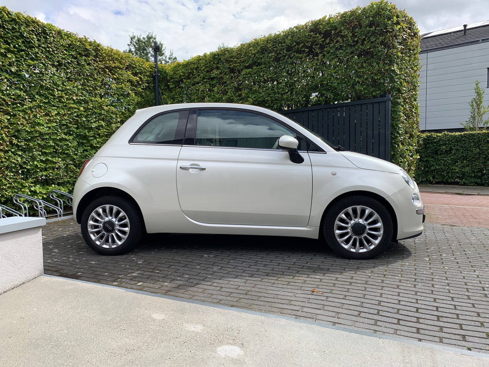 Luxe Fiat 500 0.9 Twinair 2014 Parelmoer wit Panorama dak, Voorwielaandrijving, 31 €/maand, Origineel Nederlands, Handgeschakeld