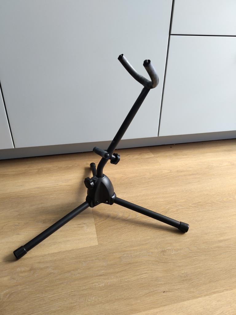 Saxofoon standaard voor tenor of alt, Instrumentstandaard, Nieuw, Ophalen of Verzenden, Onbekend