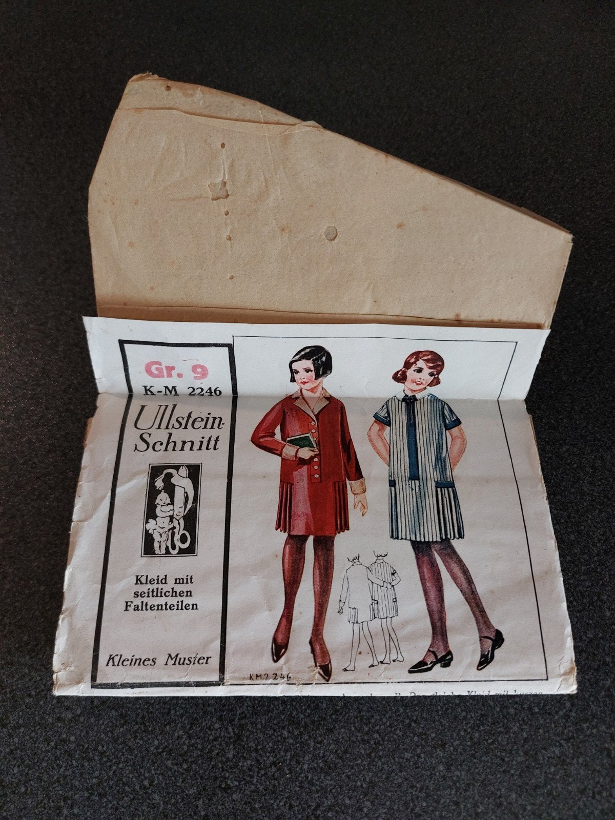 Vintage naaipatroon Ullstein Schnitt - Kleed met zijdelingse, Ophalen of Verzenden, Vrouw, Overige merken