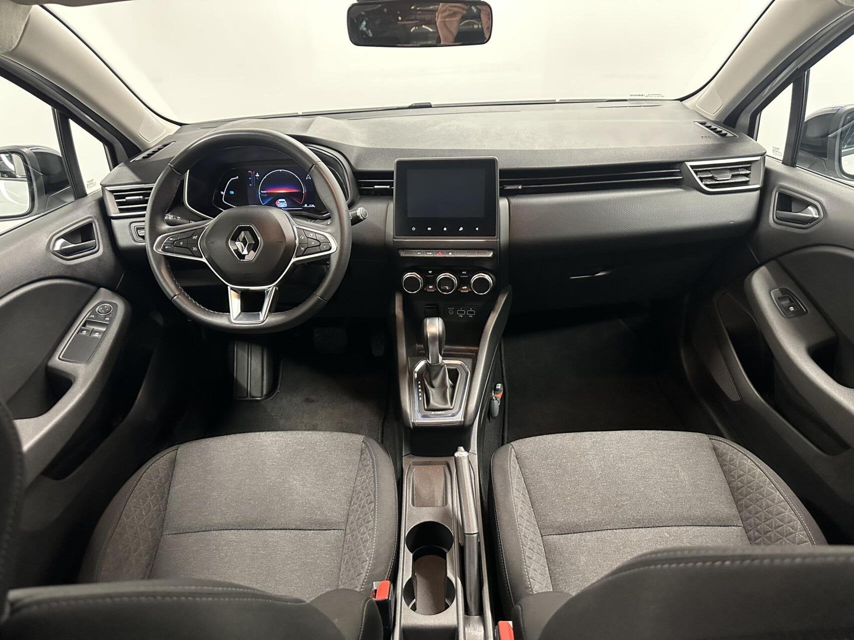 Renault Clio 1.6 E-Tech Hybrid 140 Zen CARPLAY NAVI CRUISE., Auto's, Stof, Gebruikt, 4 cilinders, Met garantie (alle)