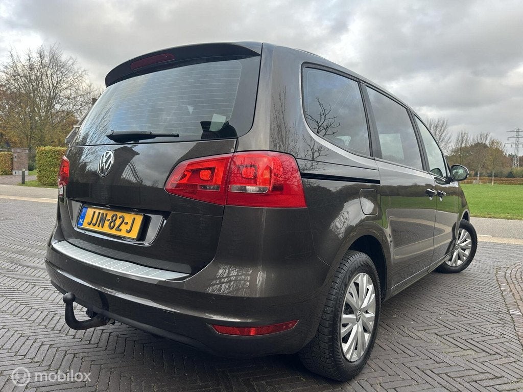 Volkswagen Sharan 1.4 TSI 150pk 7-personen Trekhaak✅, Voorwielaandrijving, Stof, Zwart, 4 cilinders