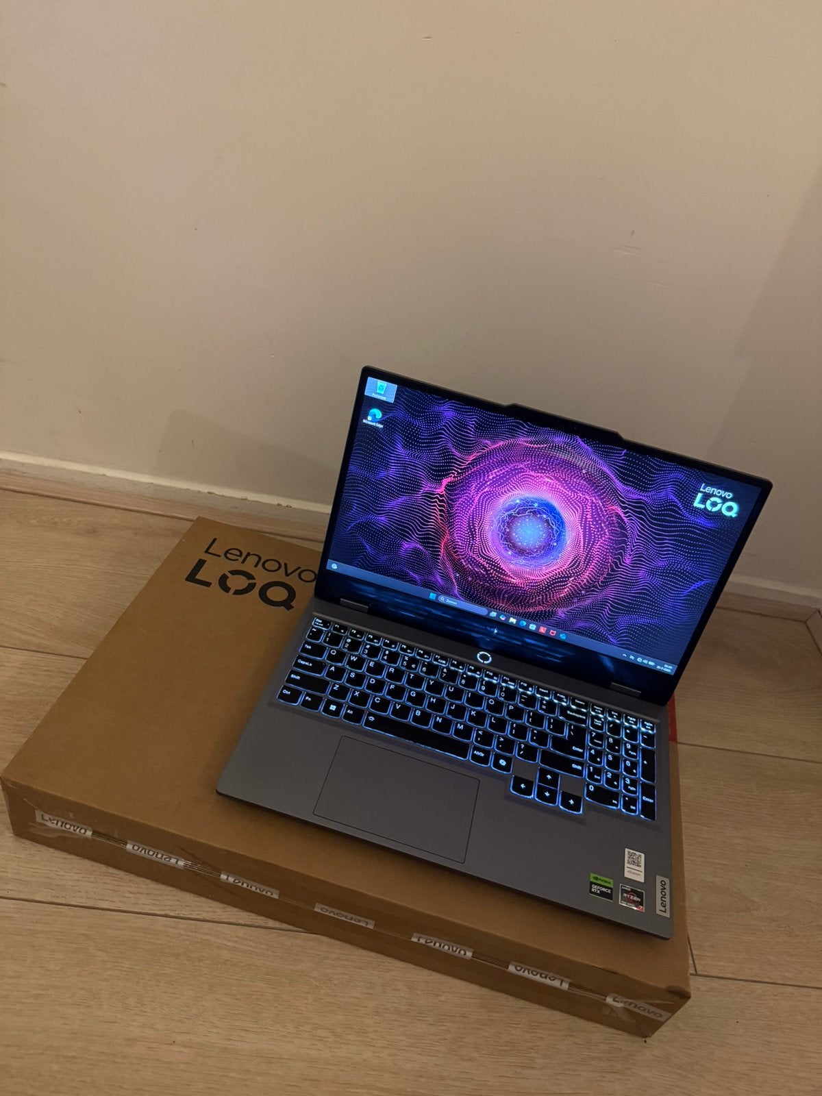 Lenovo LOQ Gaming Laptop | RTX 4070 | Ryzen 7 | Garantie |, Met videokaart, Qwerty, AMD Ryzen 7 7735HS, Zo goed als nieuw