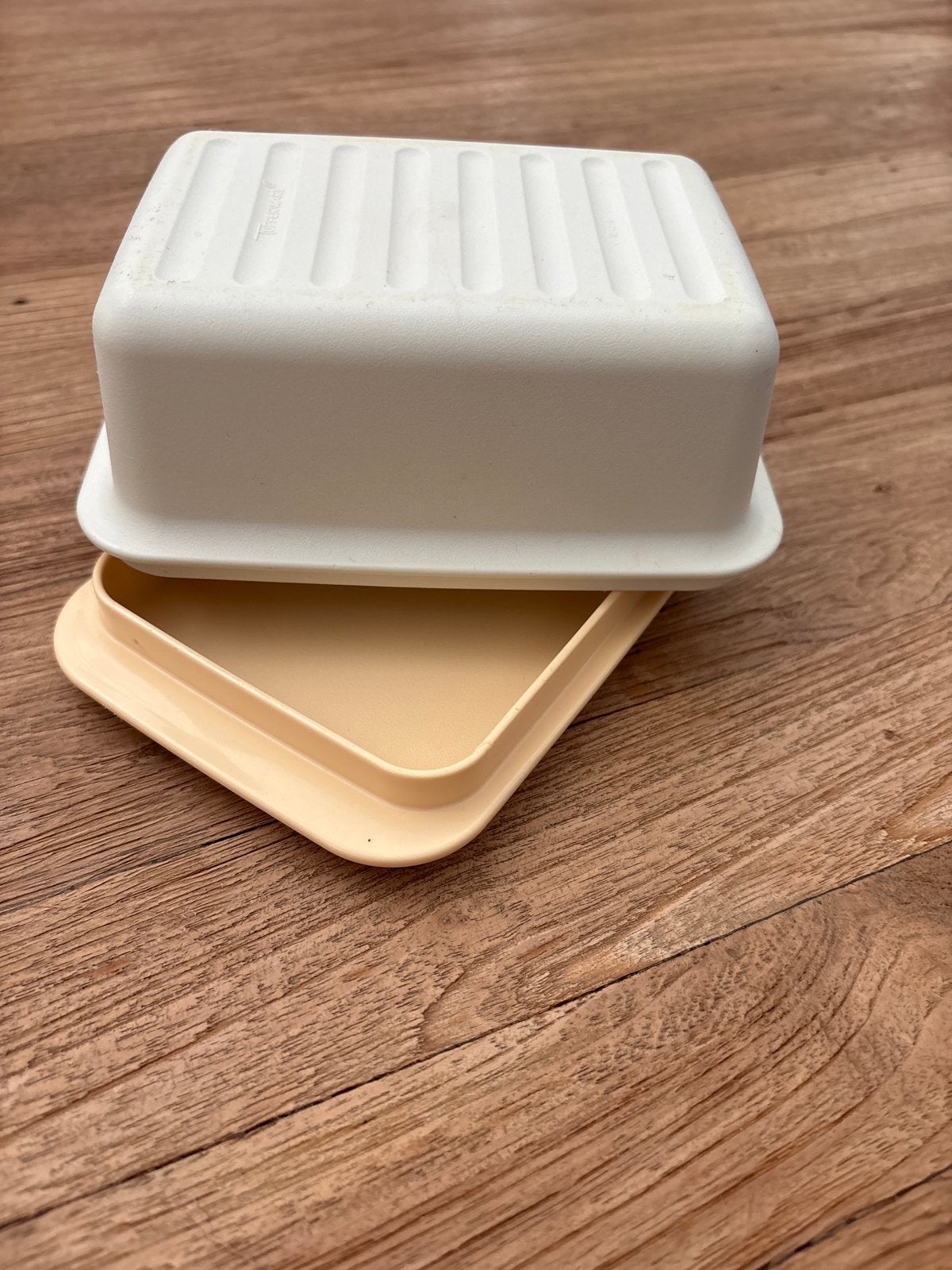 Tupperware botervloot in prima staat, Botervloot, Ophalen of Verzenden, Zo goed als nieuw, Met deksel