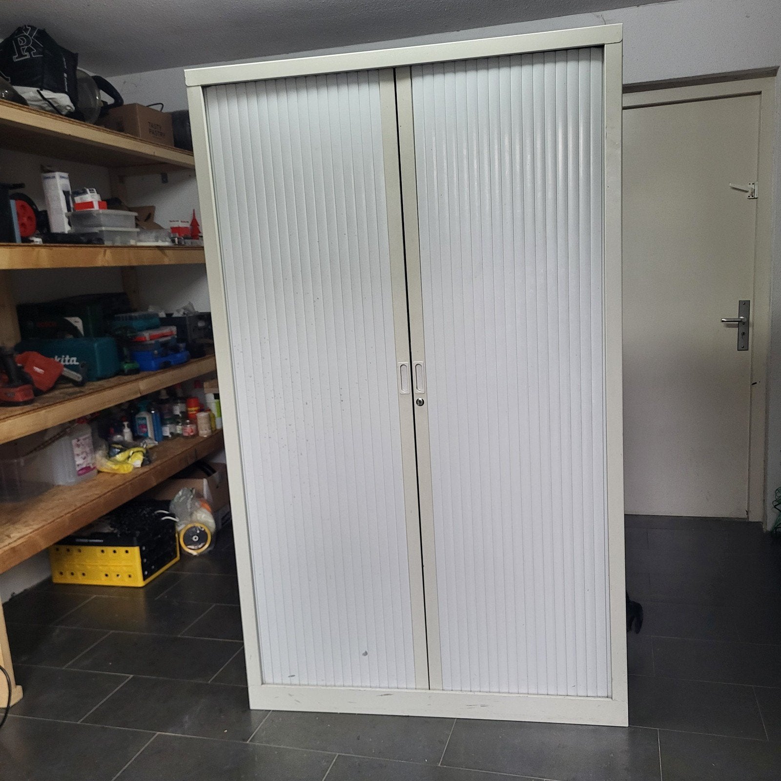 Metalen roldeurkast  - Ideaal voor garage/ schuur, Ophalen, Gebruikt, 100 tot 150 cm, Met slot
