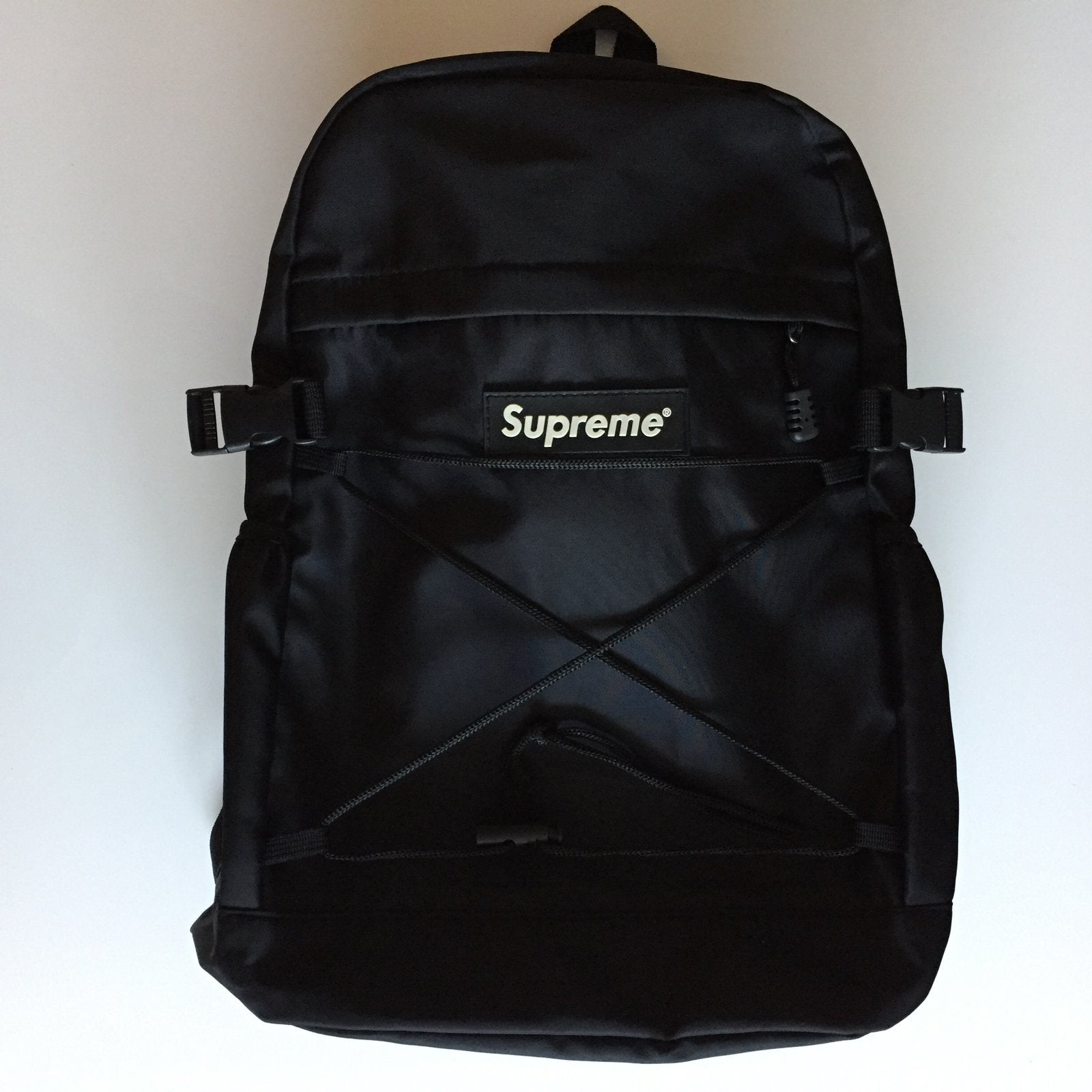 Supreme rugtas zwarte rugzak backpack voor school of op reis, Sieraden, Tassen en Uiterlijk, Tassen | Rugtassen, Ophalen of Verzenden