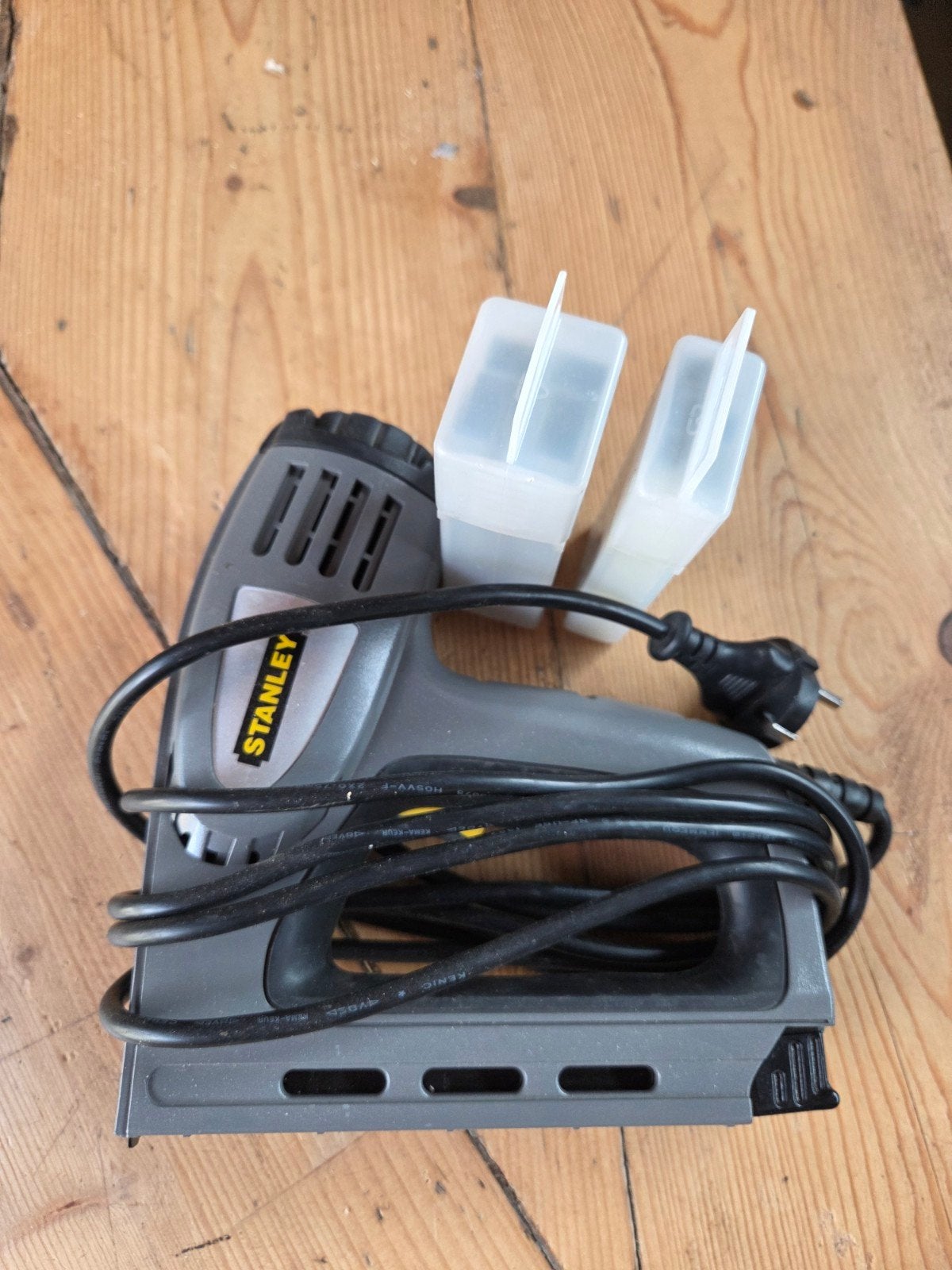 Stanley elektrische nietmachine - Werkt perfect, Ophalen of Verzenden, Gebruikt