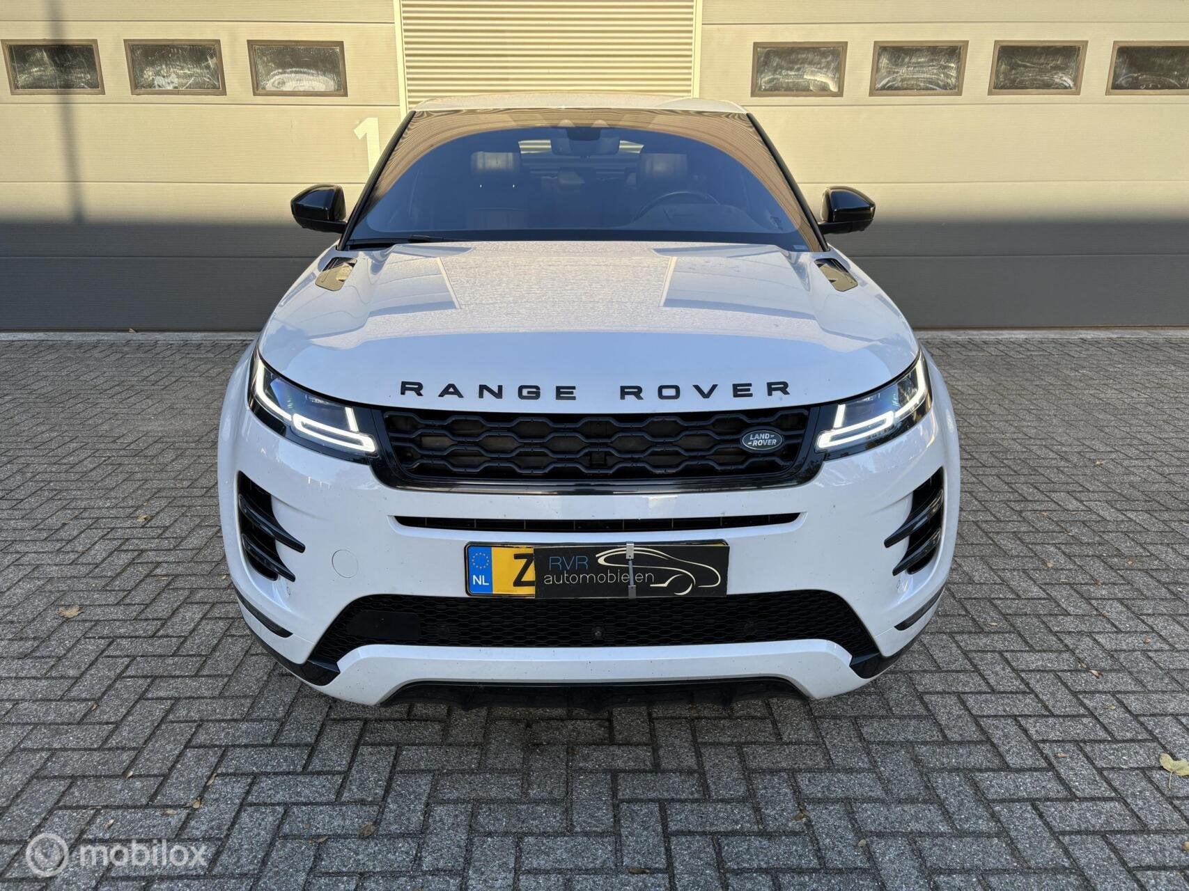 Land Rover Range Rover Evoque 2.0 D150 AWD R-Dynamic EXPORTP, Auto's, Automaat, Gebruikt, Zwart, 4 cilinders