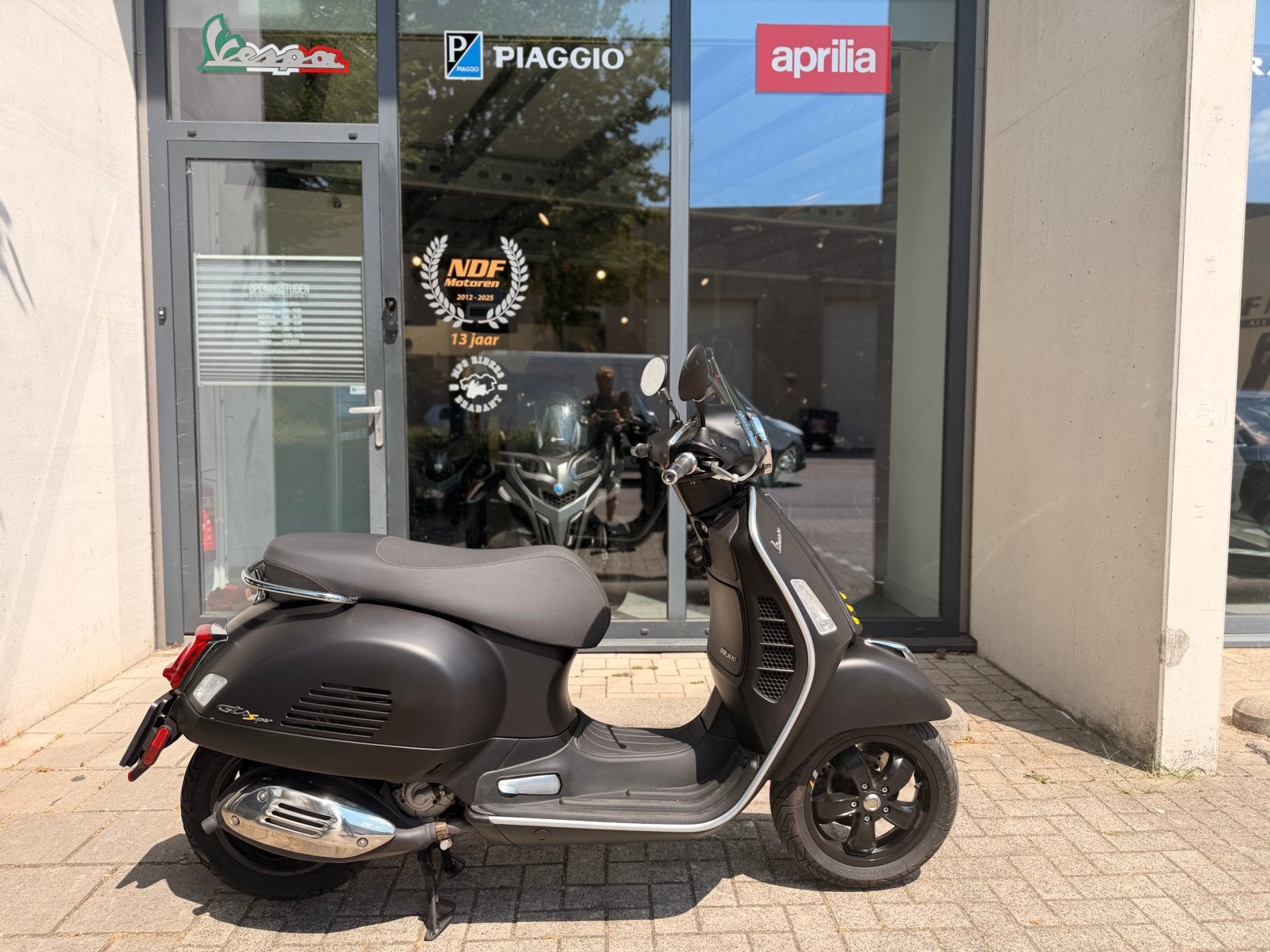 Piaggio vespa 300 gts supertech 3000km!, Particulier