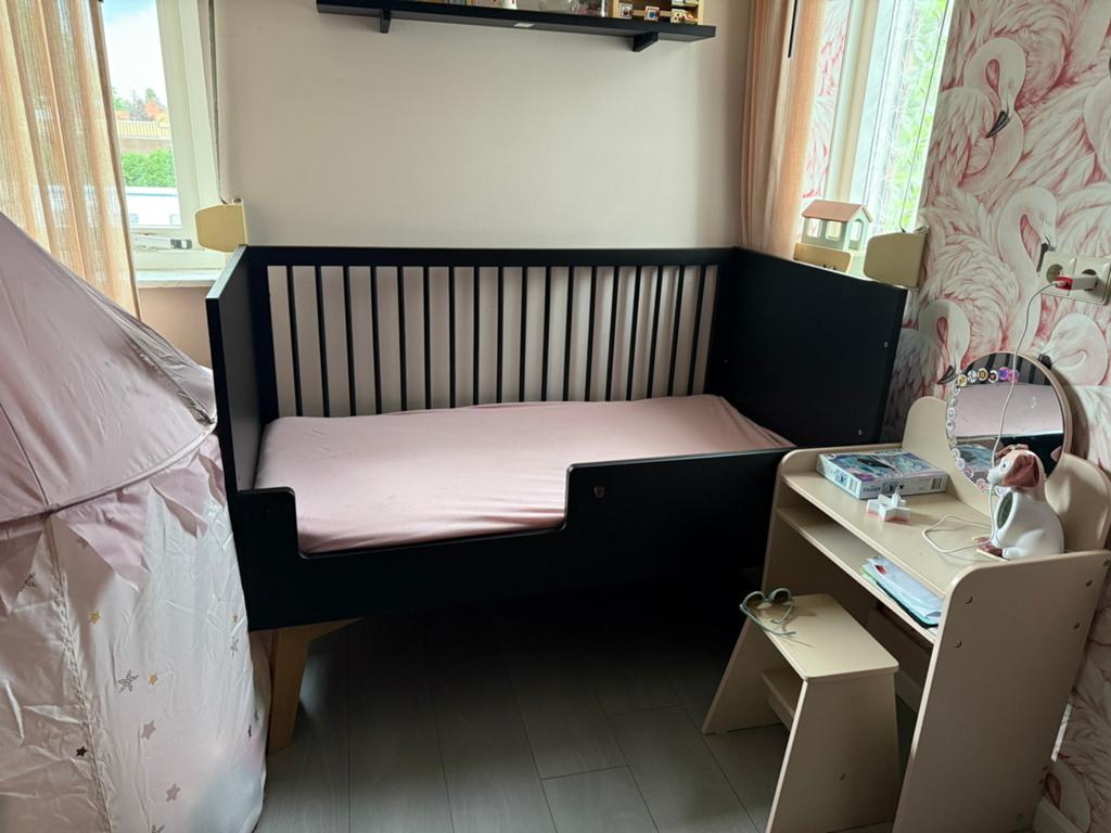 Kidsmill sixties babybed zwart 70x140, Ophalen, Gebruikt, 140 tot 160 cm, 70 tot 85 cm