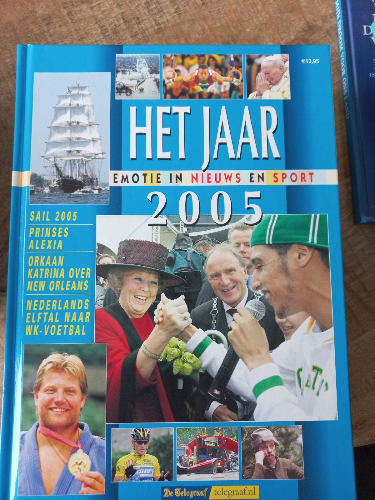 Het jaar 2005. Prachtig jaarboek De Telegraaf, Boeken, Ophalen of Verzenden