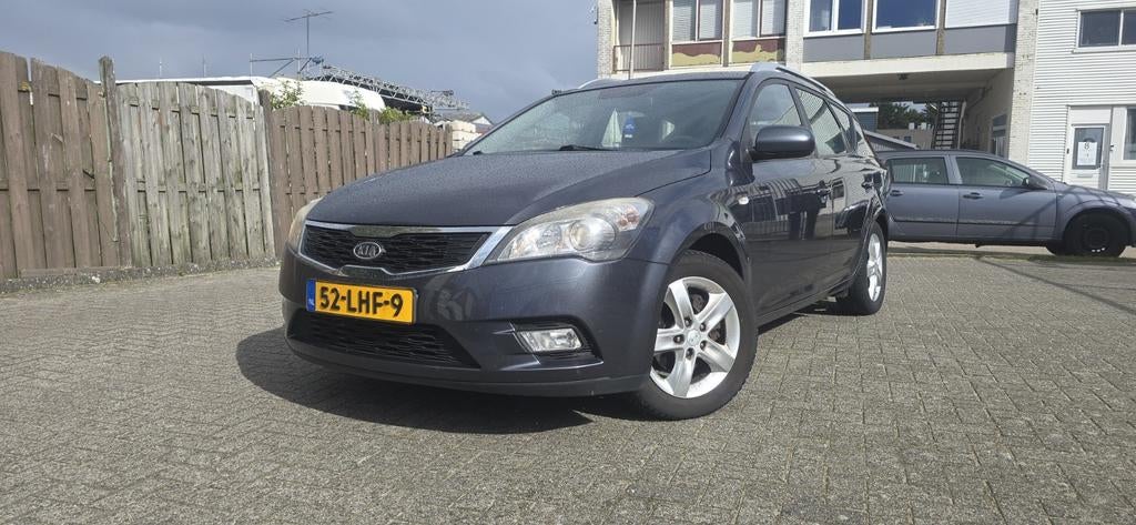 Kia Ceed 1.4 SW 2010 | APK 2027 | Rijdt goed | Nette staat, Auto's, Voorwielaandrijving, Stof, Zwart, 4 cilinders
