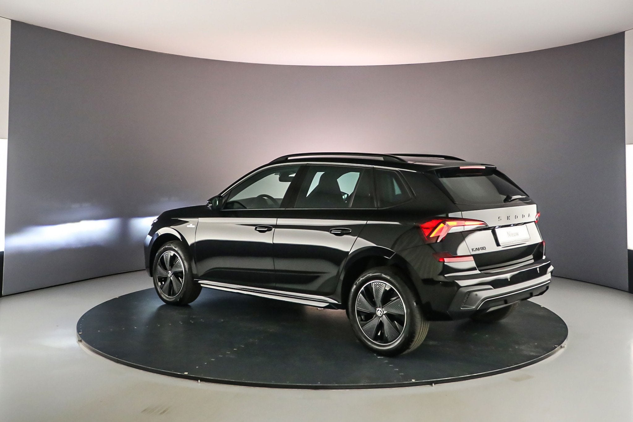 Skoda Kamiq, Auto's, Skoda, Euro 6, 620 kg, Zwart, 3 cilinders