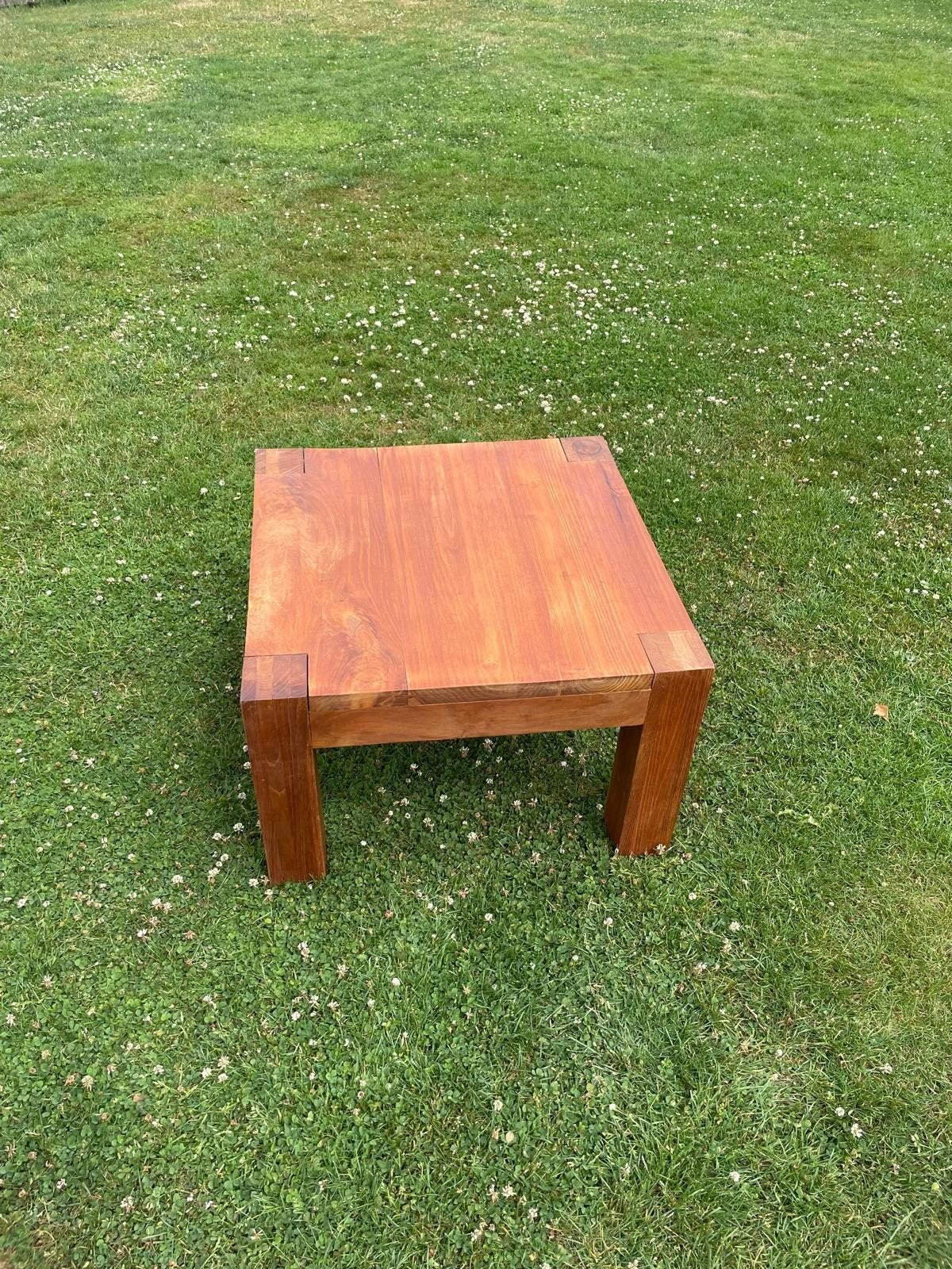 Bijzet tafel Teak
Teak 
Zeer zware kwaliteit 
Vierkant 60 x, Ophalen, Vierkant, 50 tot 100 cm, 50 tot 100 cm