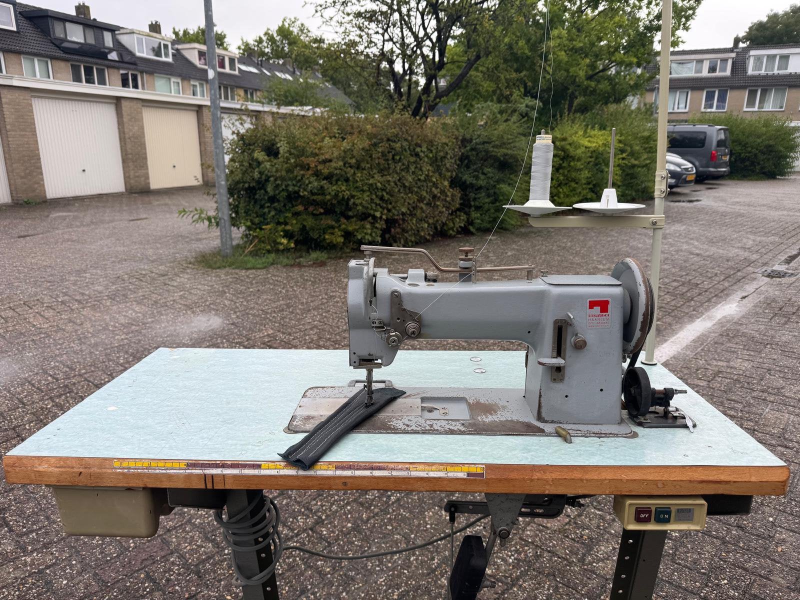 Industriële Adler naaimachine 3 voudig transport 167-LG73, Hobby en Vrije tijd, Naaimachines en Toebehoren, Ophalen, Naaimachine