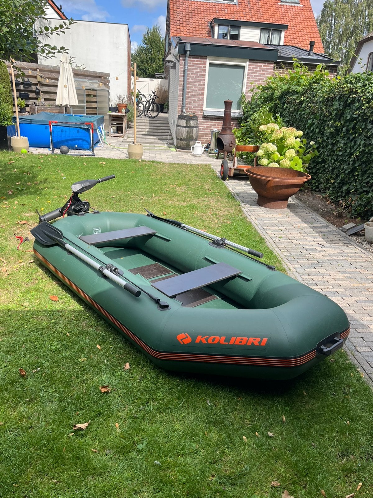Kolibri 280 t karperboot met motor/lader, Ophalen of Verzenden, Zo goed als nieuw, Overige typen