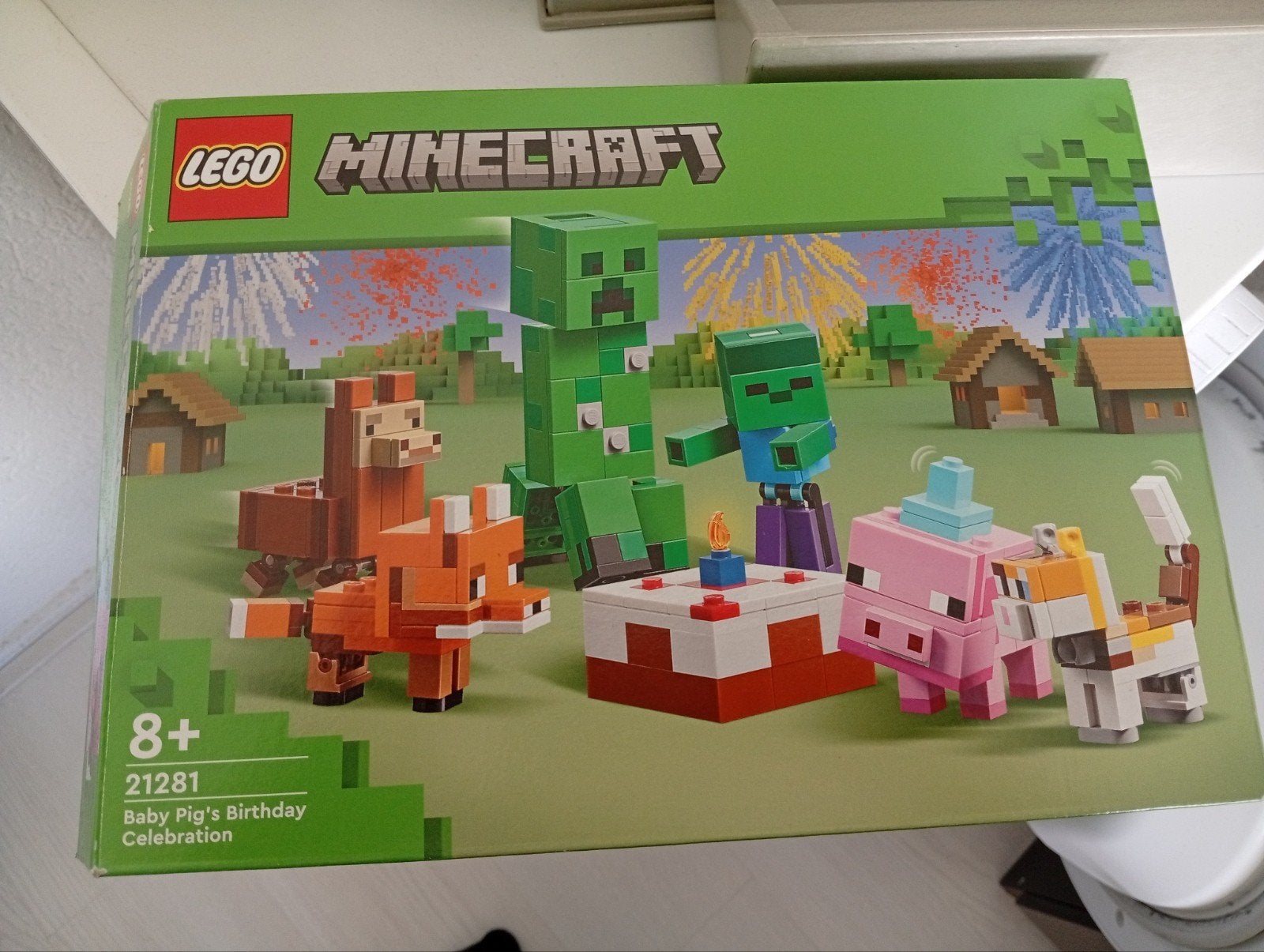 Lego Minecraft 21281 Baby Pig's Birthday Celebration, Compleet, Minecraft, Lego, Ophalen of Verzenden