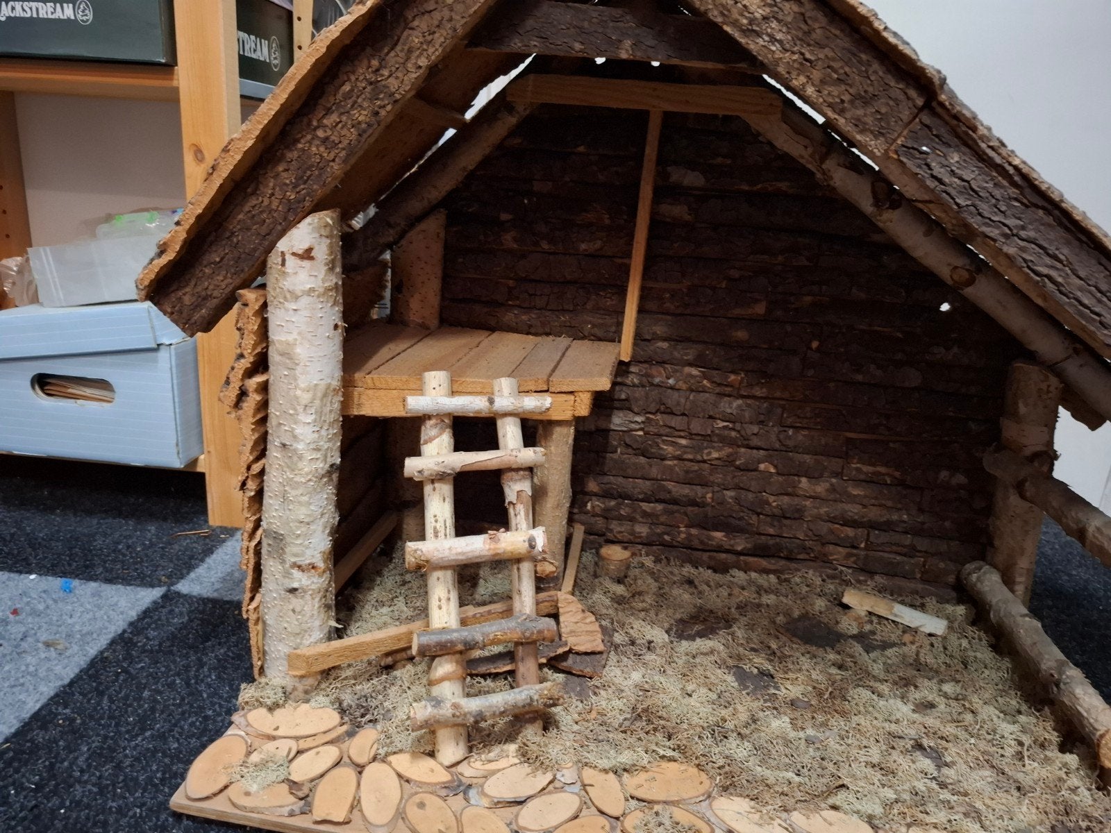 mooie grote kerststal, Ophalen, Zo goed als nieuw
