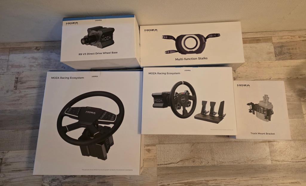 Moza R9 bundel (Truck Wheel + R9 + clamp + pedals + stalks), Ophalen of Verzenden, Overige merken, Gebruikt