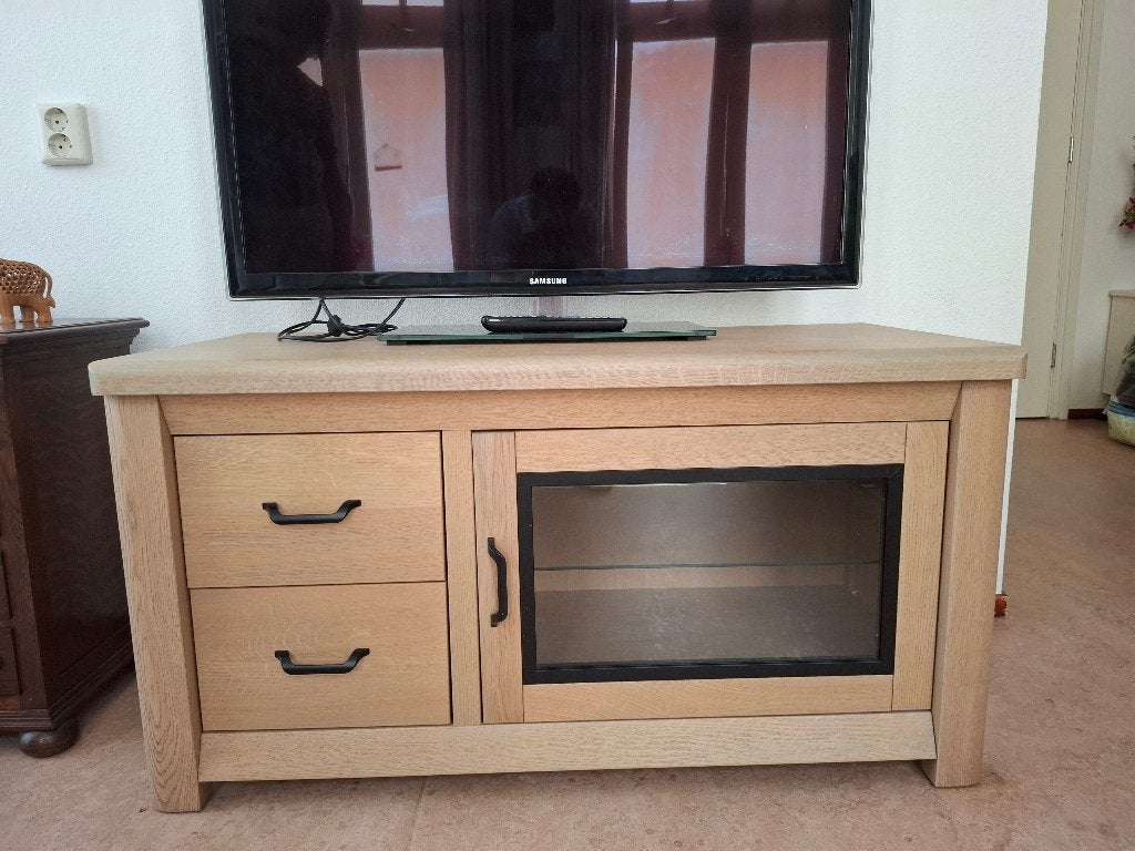 TV-kast / licht eiken, Ophalen, 100 tot 150 cm, Zo goed als nieuw, Minder dan 100 cm