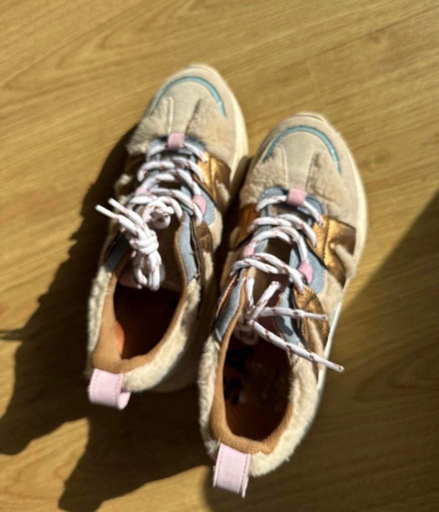 Sacha dames sneakers maat 37 wol look, Ophalen of Verzenden, Gedragen, Beige, Sneakers of Gympen