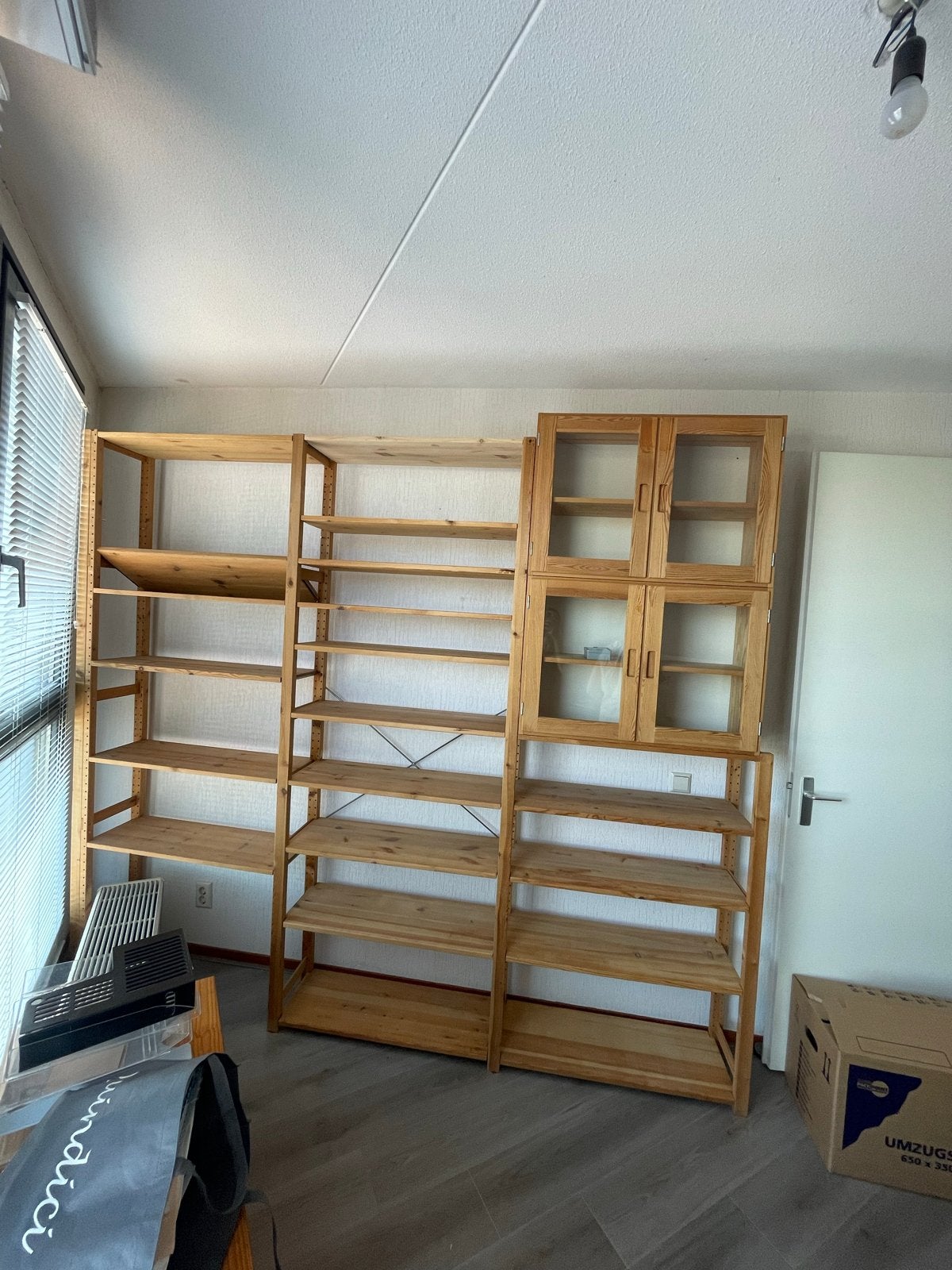 Ikea Ivar Boekenkast met Vitrinekasten stellingkast, Ophalen, Zo goed als nieuw